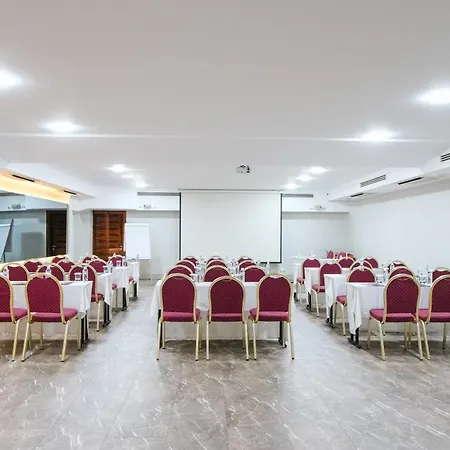 Hotel Armis 4*
