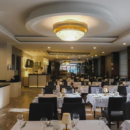 Armis Hotel 4*